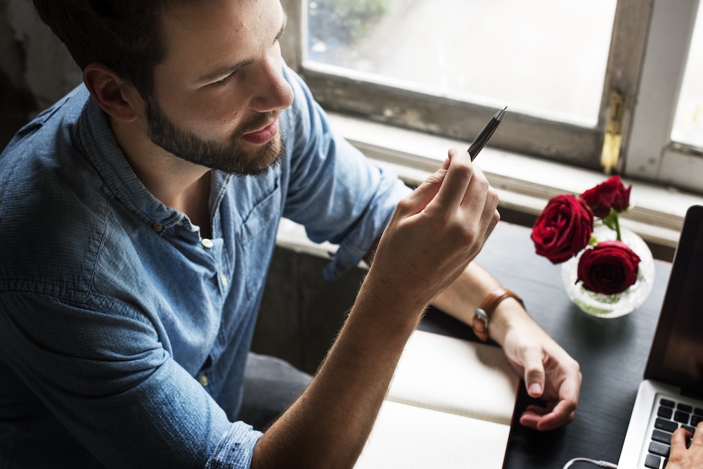 Romance Novel Pitch Guide for New Writers