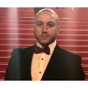 Filmmaker Resul Keech is looking for scripts to option and is judging the Page Turner Screenplay Award. Filmmaker Resul Keech is looking for scripts to option and is judging the Page Turner Screenplay Award.