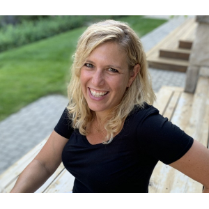 Marni Seneker is judging the Page Turner Writing Mentorship Award Marni Seneker is judging the Page Turner Writing Mentorship Award