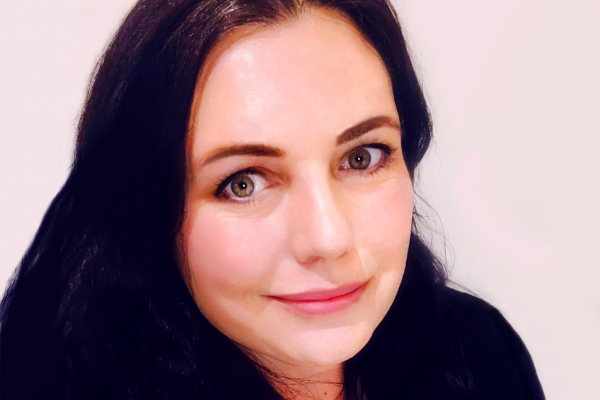 Working Mum of the Year, Freelance PR Manager and editor of Sunday Woman, Martina Mercer is judging our eBook Award in 2021.
