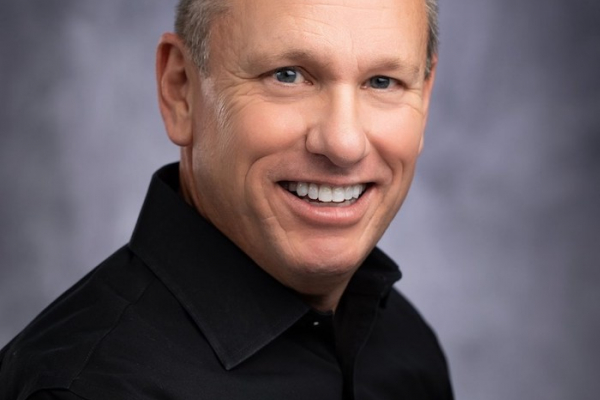 Successful PR agent, David E Johnson, is judging the Page Turner 2022 Book Award in the hope of helping to discover excellent authors! Successful PR agent, David E Johnson, is judging the Page Turner 2022 Book Award in the hope of helping to discover excellent authors!